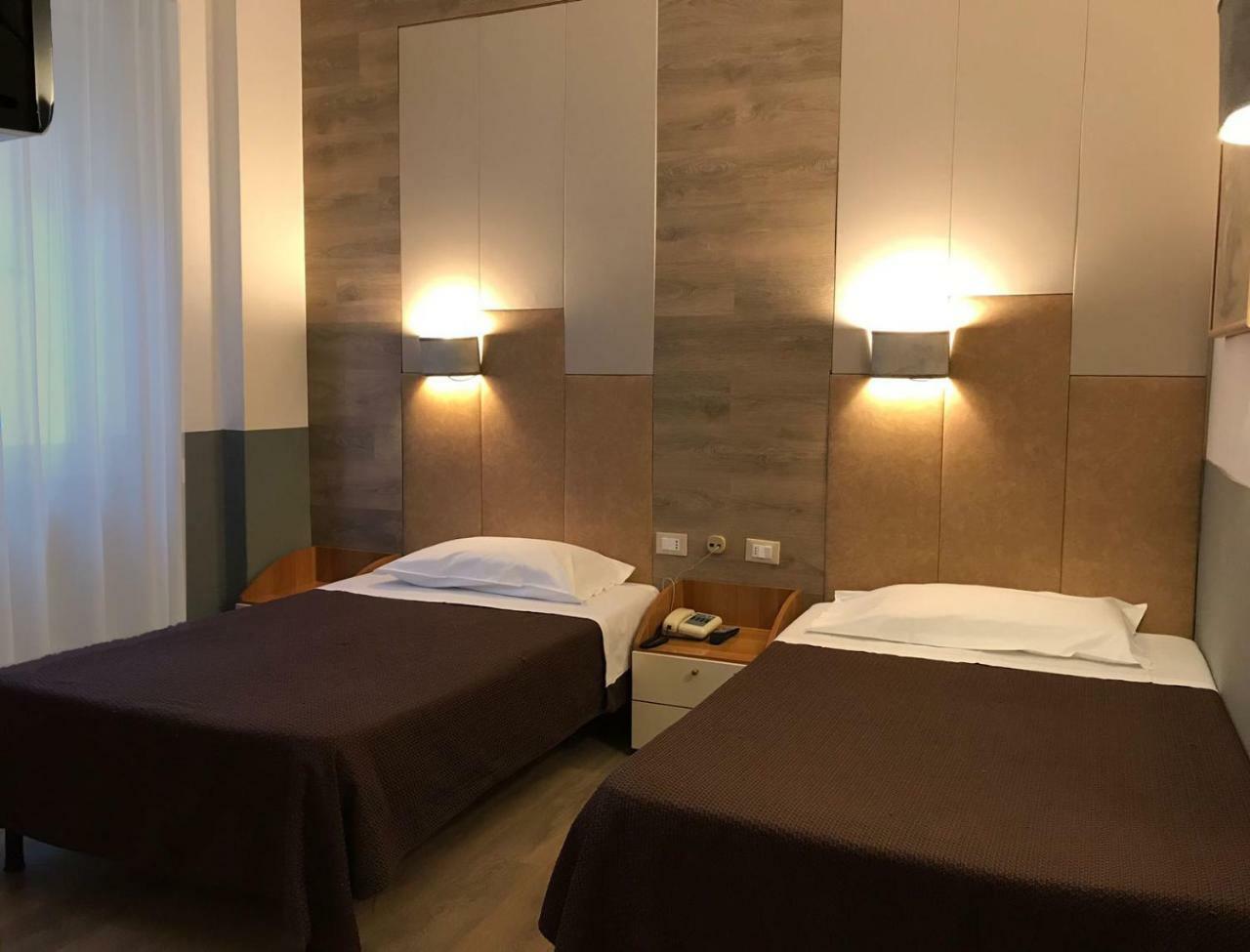 Hotel Europa Parking Λιβόρνο Εξωτερικό φωτογραφία